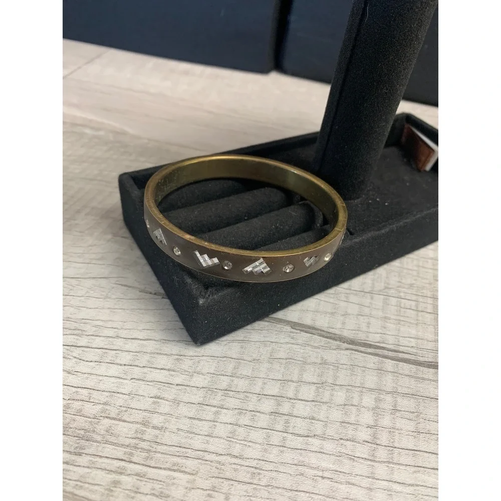 N/A vintage inspired